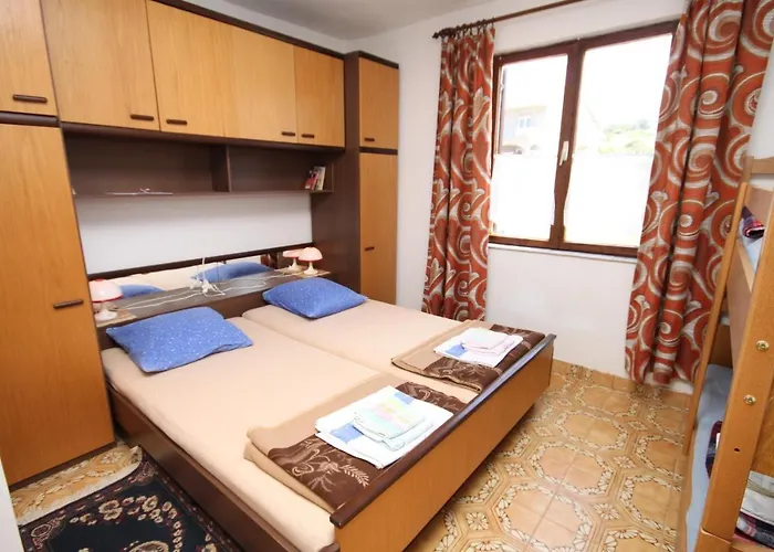 Gostinjska kuća Apartments And Rooms By The Sea Povljana, Pag - 6476