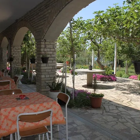 Gasthuis And By The Sea Povljana, Pag - 6476