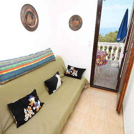 And By The Sea Povljana, Pag - 6476 Гостевой дом 3*