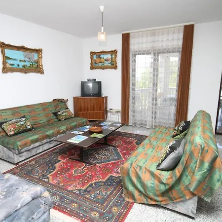 Apartments And Rooms By The Sea Povljana, Pag - 6476 Pensionat