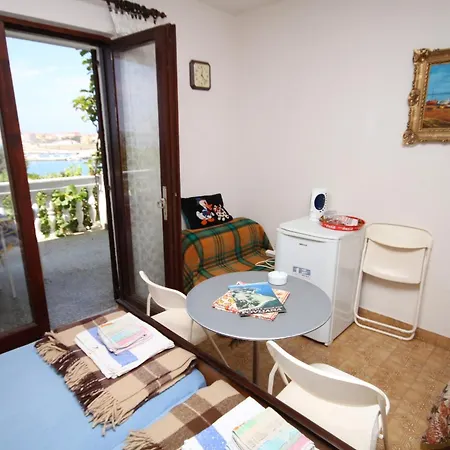 Apartments And Rooms By The Sea Povljana, Pag - 6476 Povljana
