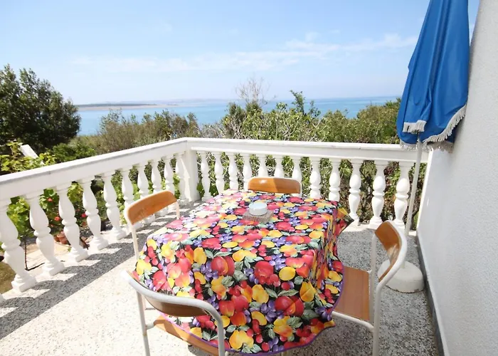 And By The Sea Povljana, Pag - 6476 ゲストハウス 3*